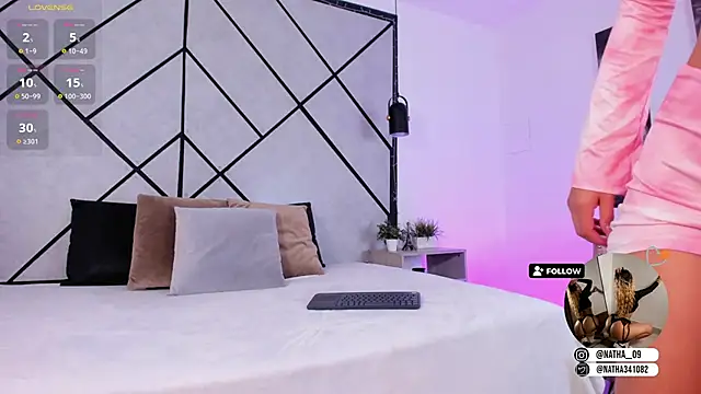 Natasha Smith09 online show from 03-08-25, 07:31