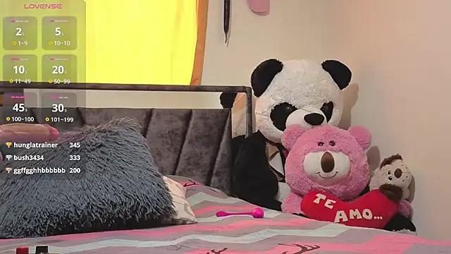 Hotsamantamature online show from 09-30-25, 07:53