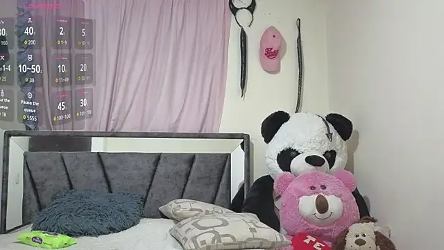 Hotsamantamature online show from 10-16-25, 10:51