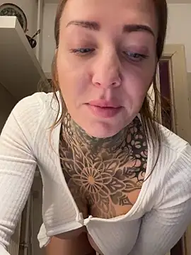 ElenaHaze online show from 11-10-25, 06:07