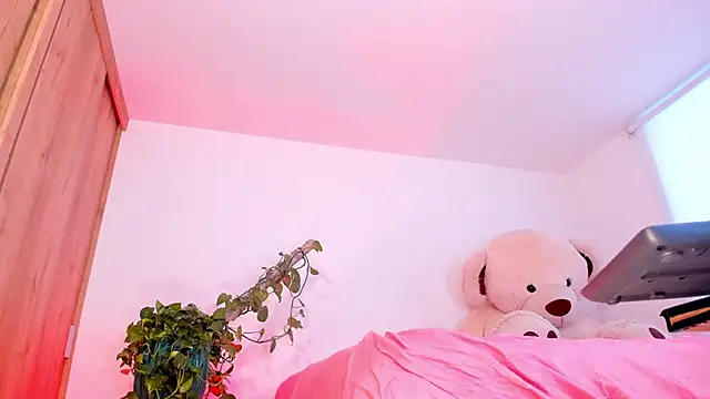 The queen of pleasure online show from 11-14-25, 11:47