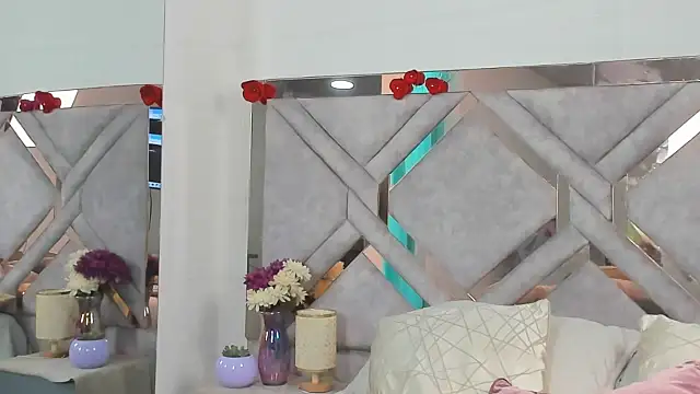 Victoriabecker online show from 01-10-25, 08:26