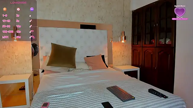 Snapshot of AshleyyBrownn chatting on 11-26-25, 03:06 AshleyyBrownn online show from 11-26-25, 03:06