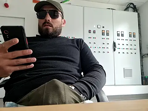 Leonormaldick online show from 03-02-26, 02:13