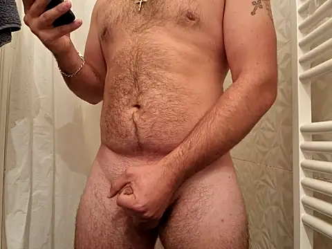 Leonormaldick online show from 10-21-25, 03:44