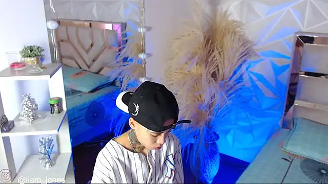 Jonesliam23 online show from 03-07-26, 07:08