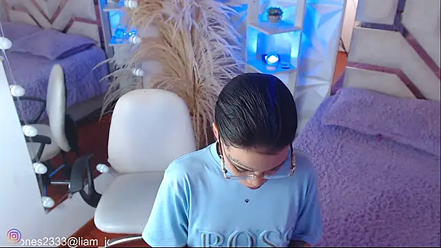 Jonesliam23 online show from 10-20-25, 07:14