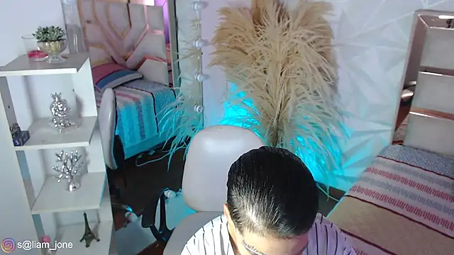 Jonesliam23 online show from 03-26-26, 07:23