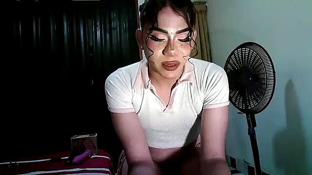 Snapshot of kimmiemm chatting on 09-30-25, 01:55 kimmiemm online show from 09-30-25, 01:55