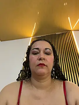 luisa curli online show from 06-25-26, 08:25