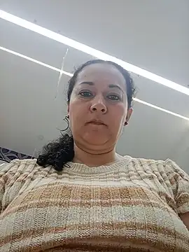 Snapshot of luisa_curli chatting on 05-15-26, 11:47 luisa curli online show from 05-15-26, 11:47
