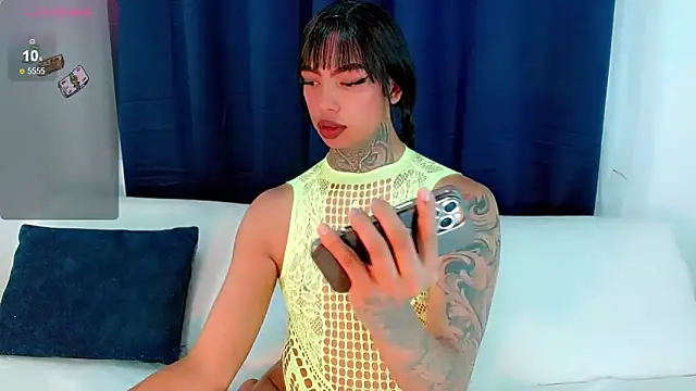 laura sweett120 online show from 11-29-25, 04:12