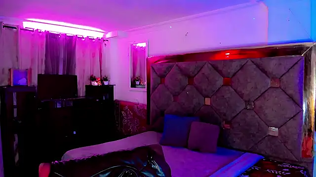 the-horus-girl online show from 10-30-25, 03:16