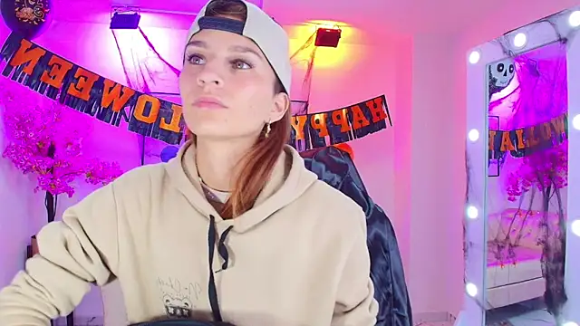 Snapshot of Tamara_slimx chatting on 11-02-25, 03:11 Tamara slimx online show from 11-02-25, 03:11