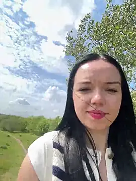 Snapshot of Vanesskaa chatting on 05-08-26, 11:36 Vanesskaa online show from 05-08-26, 11:36