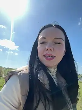 Snapshot of Vanesskaa chatting on 04-22-26, 10:55 Vanesskaa online show from 04-22-26, 10:55