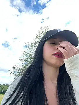 Snapshot of Vanesskaa chatting on 06-02-26, 05:02 Vanesskaa online show from 06-02-26, 05:02