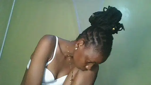 Snapshot of slim_girl02 chatting on 07-04-26, 05:39 slim girl02 online show from 07-04-26, 05:39