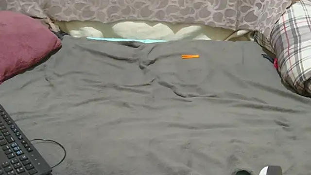 slim girl02 online show from 04-17-26, 09:45