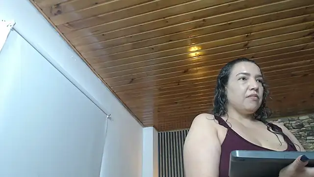 marie hss online show from 10-13-25, 06:53
