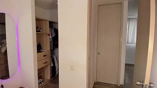 rose scottt online show from 11-28-25, 02:50