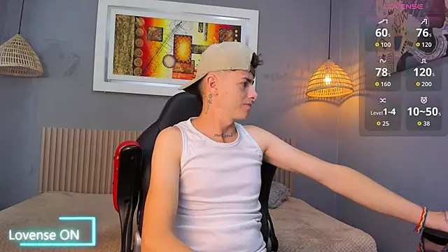 Snapshot of tossetrech chatting on 11-30-25, 03:07 tossetrech online show from 11-30-25, 03:07