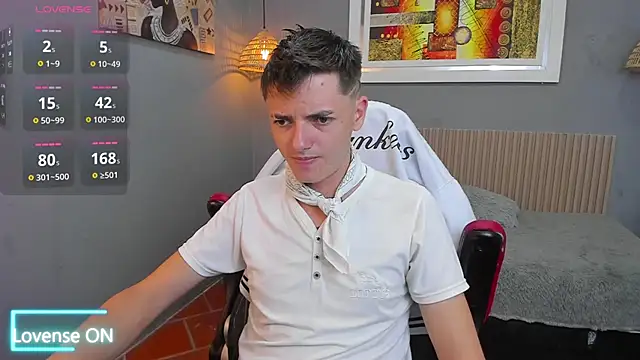 Snapshot of tossetrech chatting on 11-11-25, 03:12 tossetrech online show from 11-11-25, 03:12