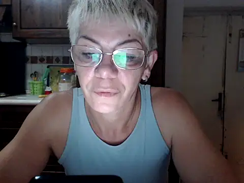 jona33 online show from 10-15-25, 04:33
