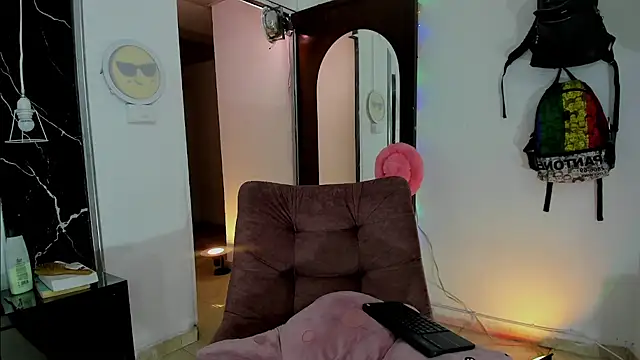 Jordyrodriiguez online show from 11-18-25, 01:43