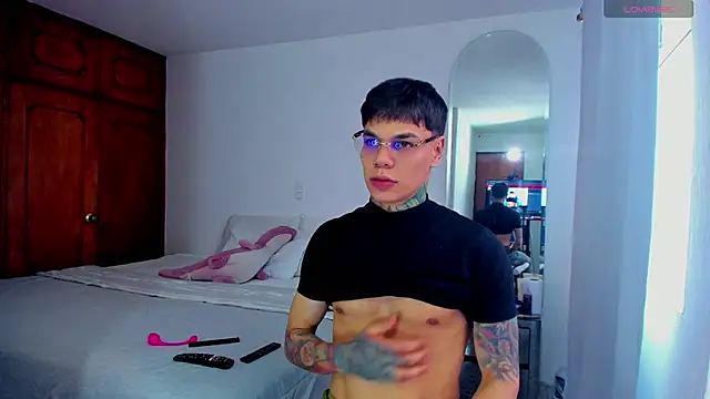 Jordyrodriiguez online show from 01-15-25, 09:41
