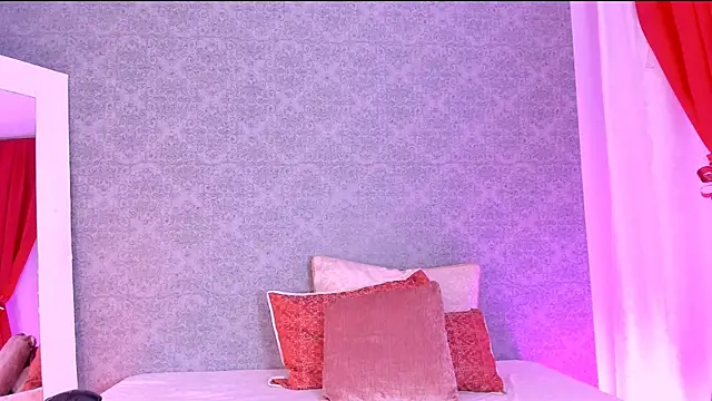 CatrinaRossi online show from 12-30-24, 08:04