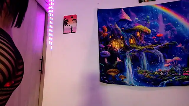 CatrinaRossi online show from 11-07-25, 10:57