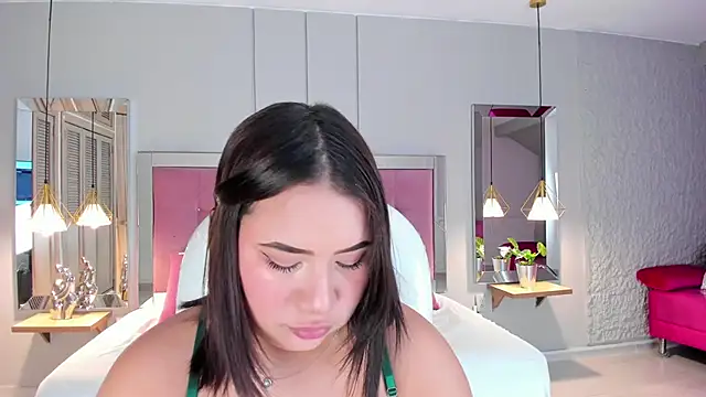 HannaKarson online show from 10-07-25, 11:33