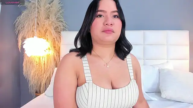 HannaKarson online show from 12-20-25, 11:35