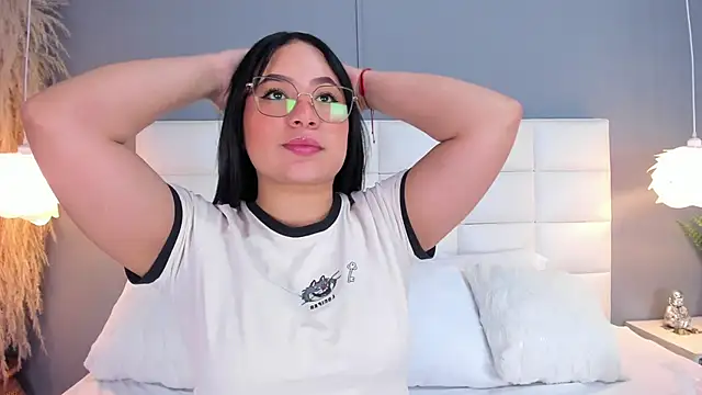 Snapshot of HannaKarson chatting on 02-07-26, 11:40 HannaKarson online show from 02-07-26, 11:40