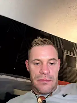 FrankieKentucky online show from 01-06-26, 04:44