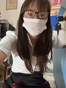 Snapshot of andii-1 chatting on 02-21-26, 01:51 andii-1 online show from 02-21-26, 01:51