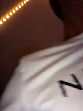 Snapshot of Yoko0381 chatting on 11-12-25, 06:50 Yoko0381 online show from 11-12-25, 06:50