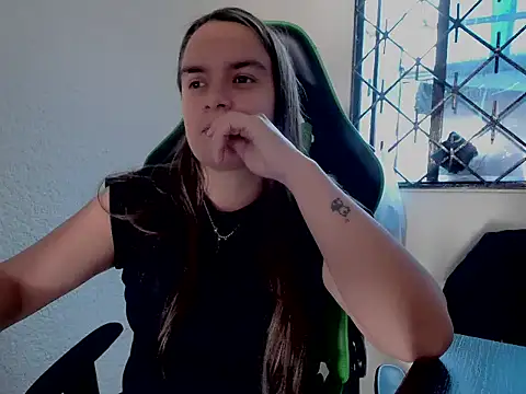 Nathaly00  online show from 09-13-25, 07:58