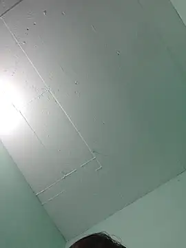 Snapshot of Luisf1267 chatting on 11-22-25, 04:55 Luisf1267 online show from 11-22-25, 04:55