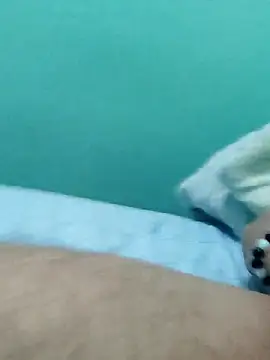 Snapshot of Luisf1267 chatting on 12-16-25, 02:49 Luisf1267 online show from 12-16-25, 02:49