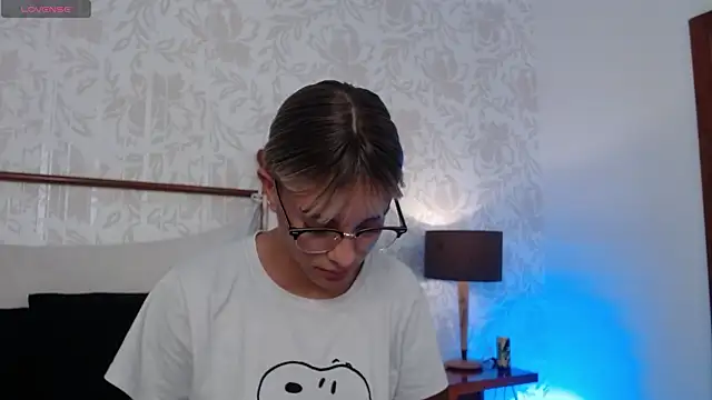 peyton golden1 online show from 11-23-25, 04:55