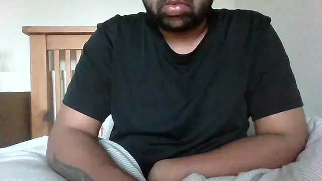 whoreboi98 online show from 04-12-26, 06:44