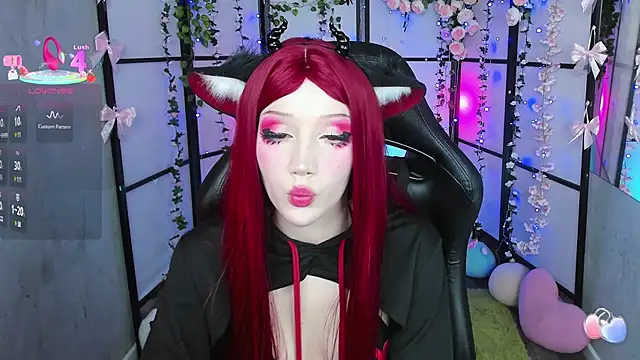 Snapshot of LilithLin chatting on 02-20-25, 10:15 LilithLin online show from 02-20-25, 10:15