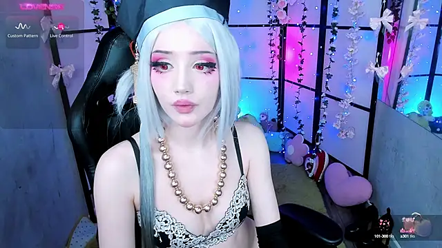 Snapshot of LilithLin chatting on 02-05-25, 04:27 LilithLin online show from 02-05-25, 04:27