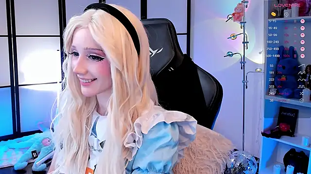 LilithLin online show from 02-06-26, 01:01