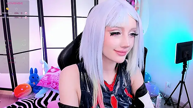 Snapshot of LilithLin chatting on 05-11-26, 07:11 LilithLin online show from 05-11-26, 07:11