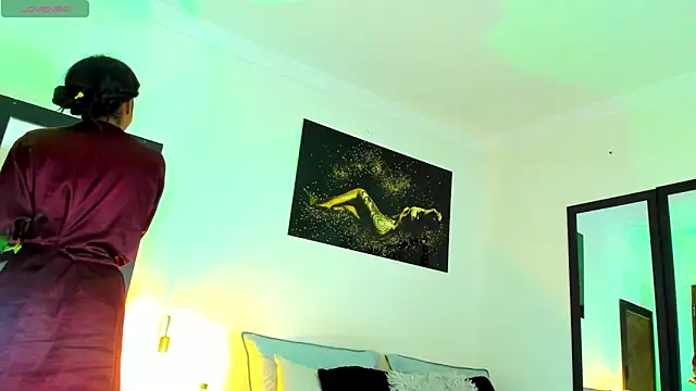 KimberlyBanks2 online show from 04-14-26, 09:58