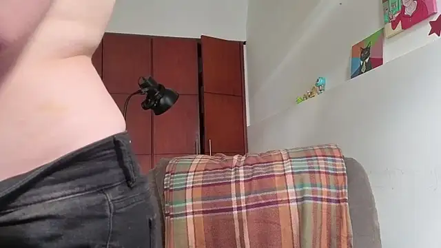 NEXT DOOR GIRL  online show from 06-27-26, 10:16