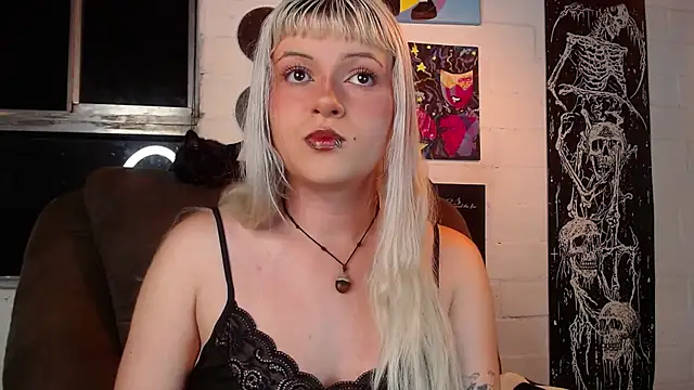 NEXT DOOR GIRL  online show from 02-09-25, 12:28